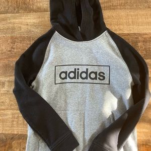 Adidas boys size 14/16, Large